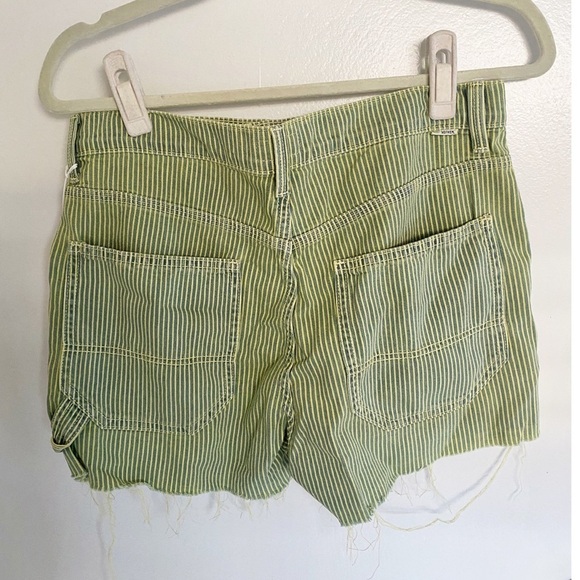MOTHER Rainbow Choo Choo Lemon Drop High Waist Utility Fray Denim Shorts Size 28 - Picture 4 of 14